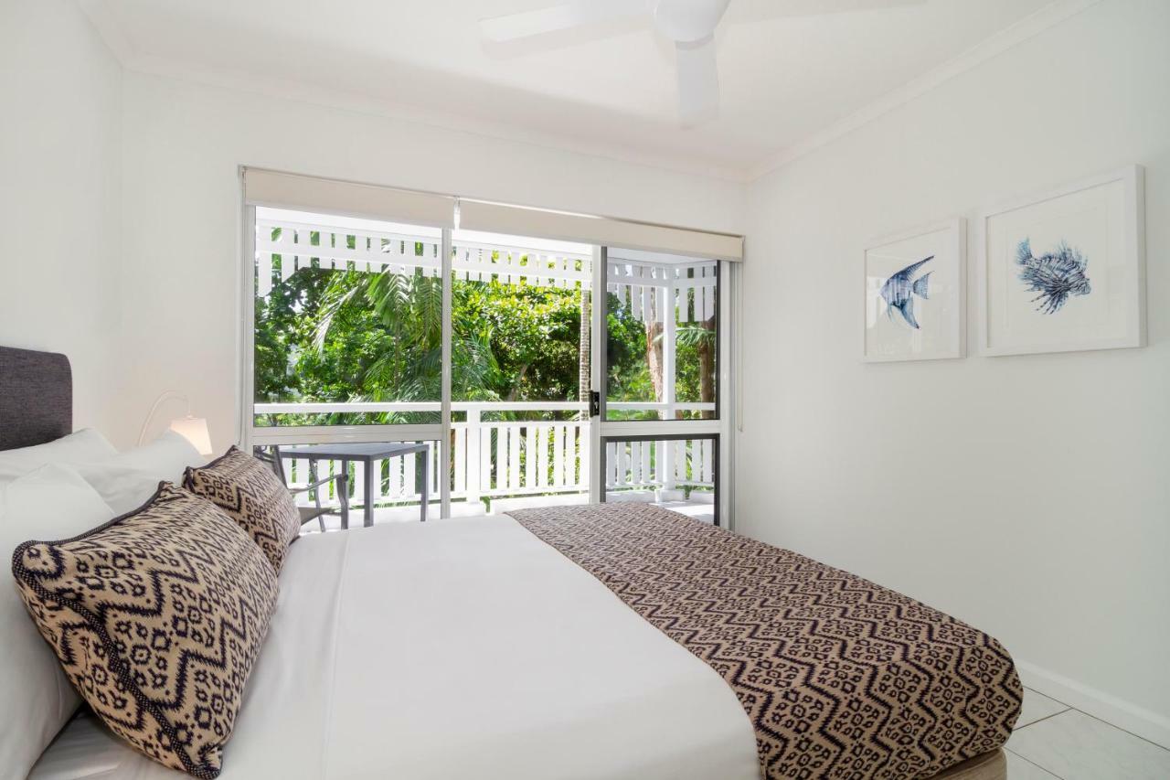 The White House Port Douglas Aparthotel Buitenkant foto